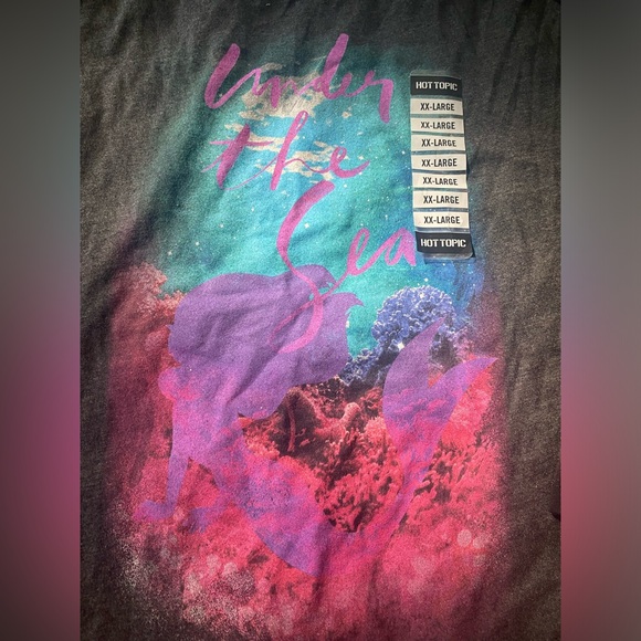 NWT Hot Topic Disney plus size shirt with bow  xxl
Arliel bow is from hot topic - Picture 4 of 6